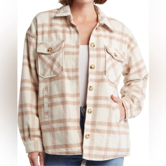 Thread & Supply Tullis Shacket for Women in Cream/Tan - Picture 12 of 13